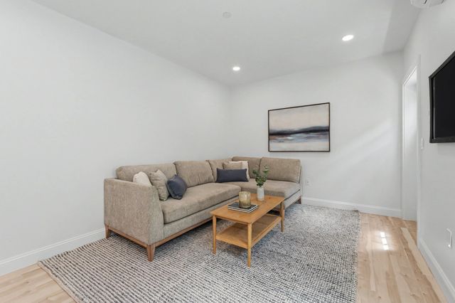 73 Portland 101, Haverhill, MA 01830