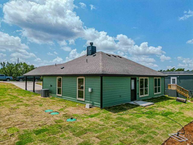 3406 Woodlake Drive, Granbury, TX 76048