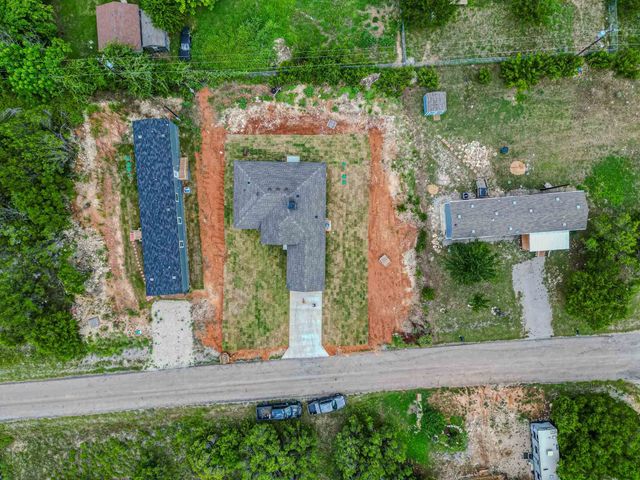 3406 Woodlake Drive, Granbury, TX 76048