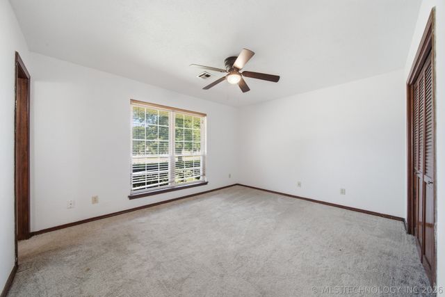 6270 S 31st West Avenue, Tulsa, OK 74132