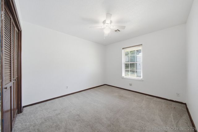 6270 S 31st West Avenue, Tulsa, OK 74132