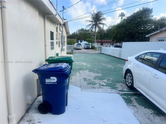 1261 NE 209th Ter 1, Miami, FL 33179