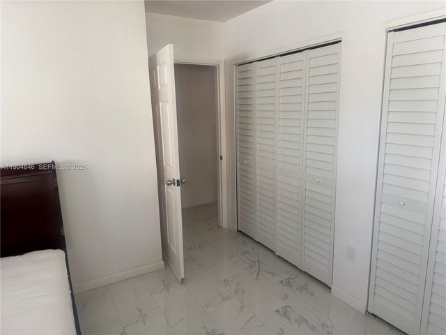 1261 NE 209th Ter 1, Miami, FL 33179