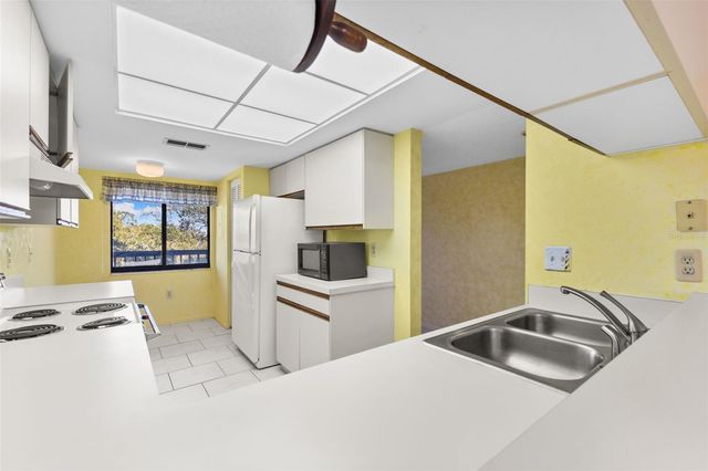 1938 GOLFVIEW DRIVE 1938, Tarpon Springs, FL 34689