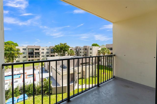 8002 SW 149th Ave B411, Miami, FL 33193
