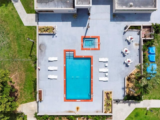 8002 SW 149th Ave B411, Miami, FL 33193