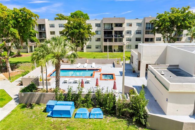 8002 SW 149th Ave B411, Miami, FL 33193