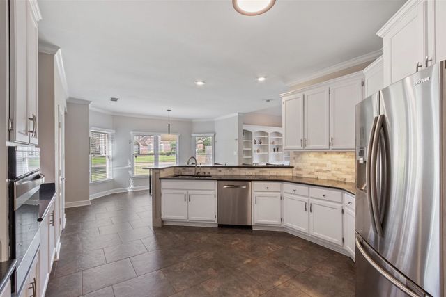 1405 ASBURY DR, Collierville, TN 38017