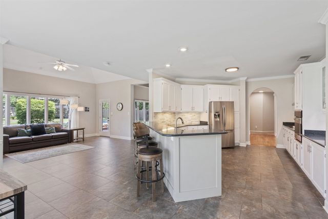 1405 ASBURY DR, Collierville, TN 38017