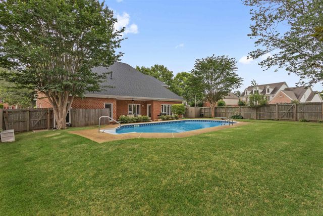 1405 ASBURY DR, Collierville, TN 38017