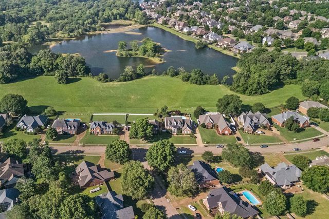 1405 ASBURY DR, Collierville, TN 38017