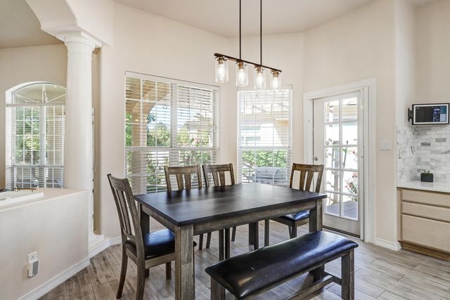 8423 Petaluma Drive NE, Albuquerque, NM 87122