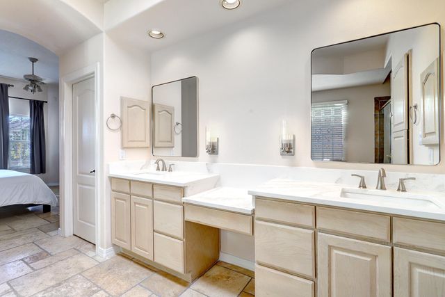 8423 Petaluma Drive NE, Albuquerque, NM 87122