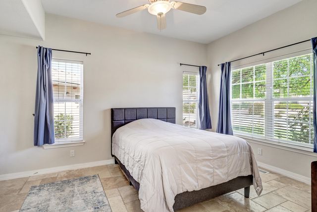 8423 Petaluma Drive NE, Albuquerque, NM 87122