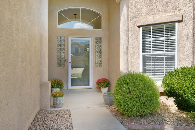 8423 Petaluma Drive NE, Albuquerque, NM 87122