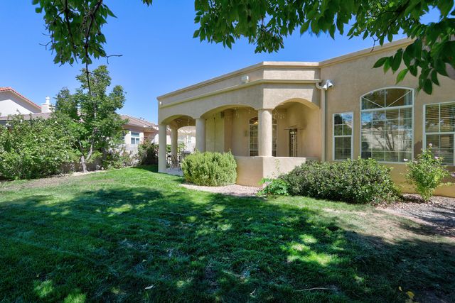 8423 Petaluma Drive NE, Albuquerque, NM 87122