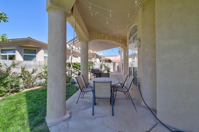 8423 Petaluma Drive NE, Albuquerque, NM 87122