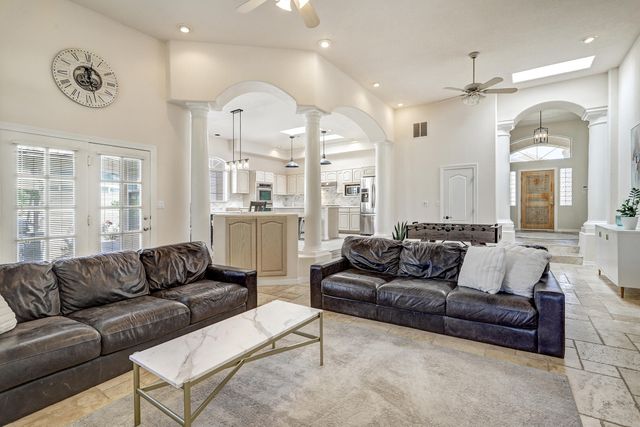 8423 Petaluma Drive NE, Albuquerque, NM 87122