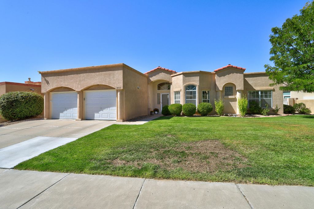 8423 Petaluma Drive NE, Albuquerque, NM 87122