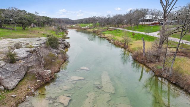 400 Lange RD, Wimberley, TX 78676
