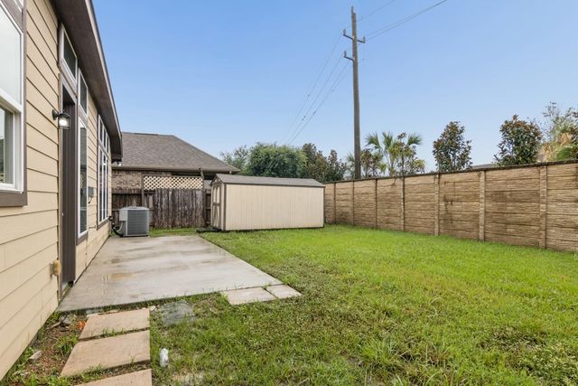 5927 Rivergrove Bend Drive, Humble, TX 77346