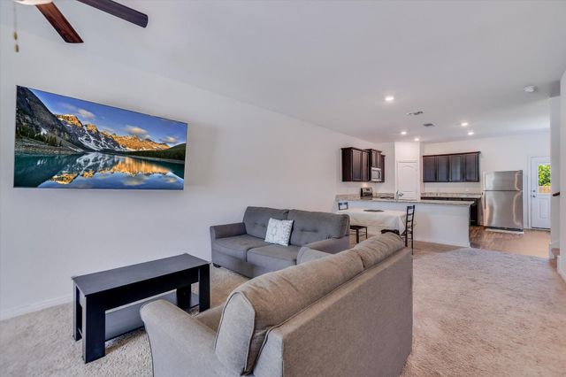 145 Riverdale DR, Jarrell, TX 76537