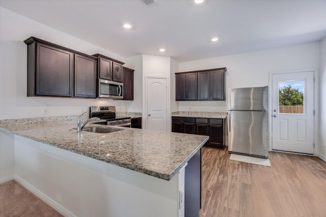 145 Riverdale DR, Jarrell, TX 76537