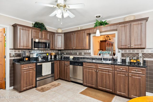 914 Elderberry Lane SW, Sunset Beach, NC 28468
