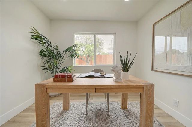 2113 S Forest, Santa Ana, CA 92704