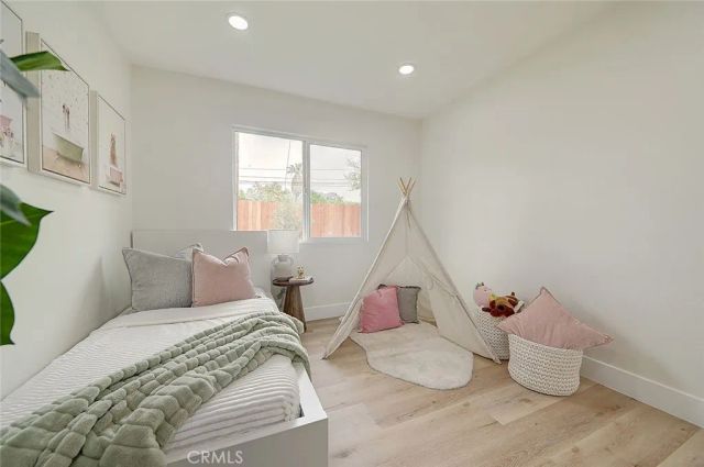 2113 S Forest, Santa Ana, CA 92704