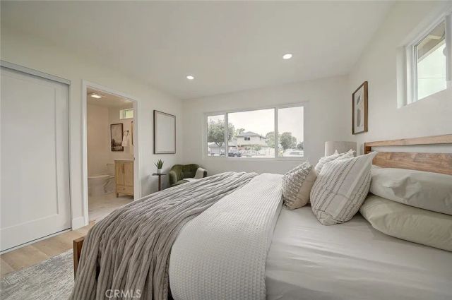 2113 S Forest, Santa Ana, CA 92704
