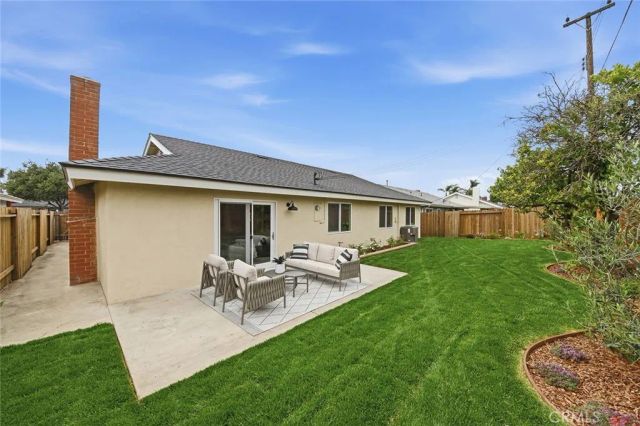 2113 S Forest, Santa Ana, CA 92704