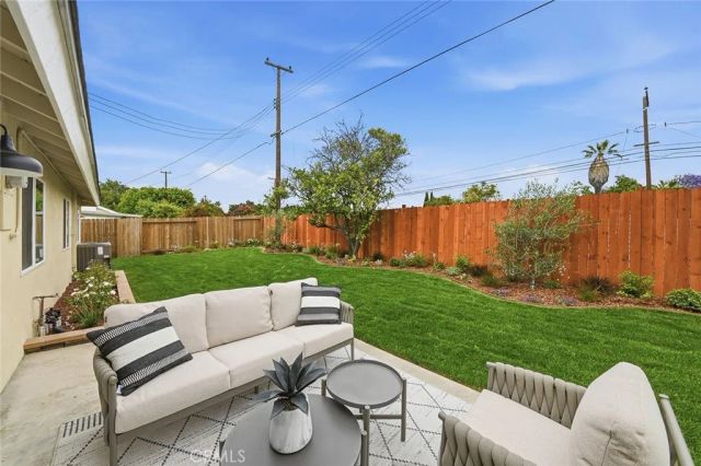 2113 S Forest, Santa Ana, CA 92704