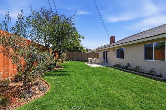 2113 S Forest, Santa Ana, CA 92704