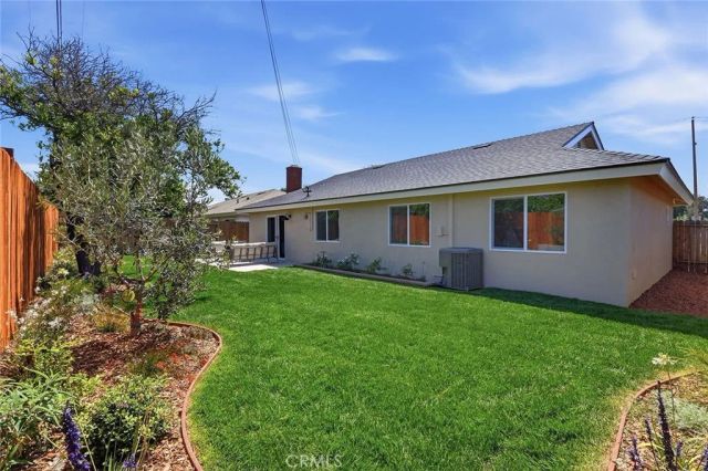 2113 S Forest, Santa Ana, CA 92704