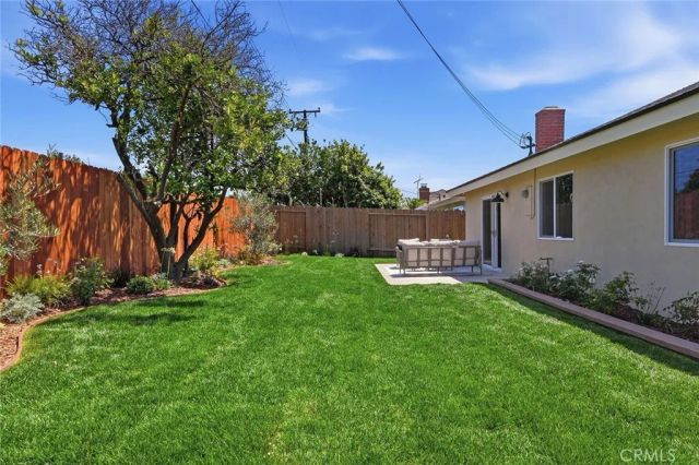 2113 S Forest, Santa Ana, CA 92704