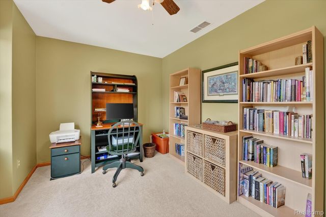 7798 Lee Road, Hamburg Township, MI 48116