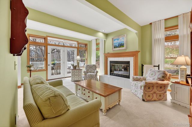 7798 Lee Road, Hamburg Township, MI 48116