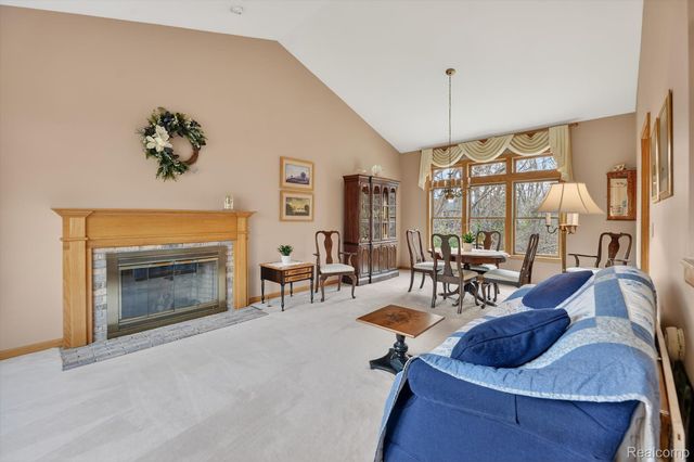 7798 Lee Road, Hamburg Township, MI 48116