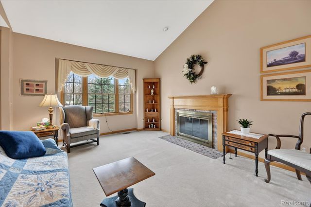 7798 Lee Road, Hamburg Township, MI 48116