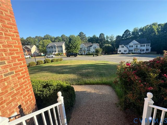 5708 Carrington Hills Dr, Henrico, VA 23060
