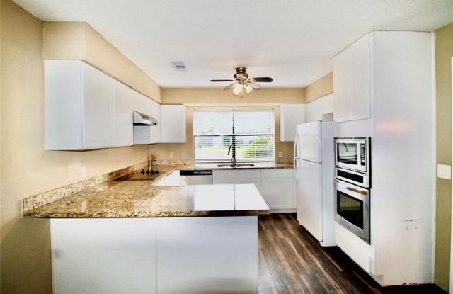 4701 Spring Lane, Baytown, TX 77521