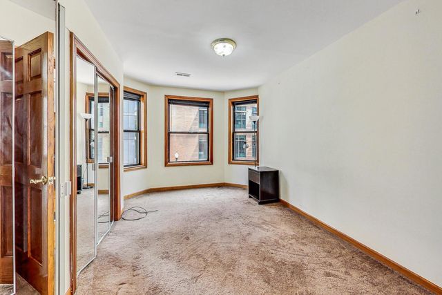 838 N STATE Street 2, Chicago, IL 60610