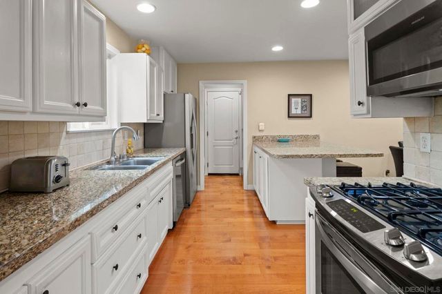 12623 Mustang Dr, Poway, CA 92064