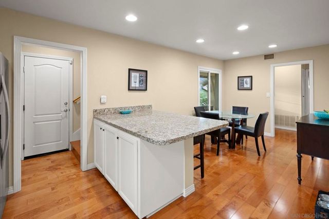 12623 Mustang Dr, Poway, CA 92064