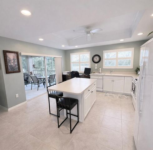 6318 GRAND OAK CIRCLE 201, Bradenton, FL 34203