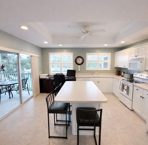 6318 GRAND OAK CIRCLE 201, Bradenton, FL 34203