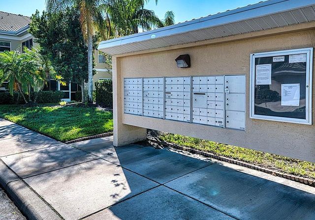 6318 GRAND OAK CIRCLE 201, Bradenton, FL 34203