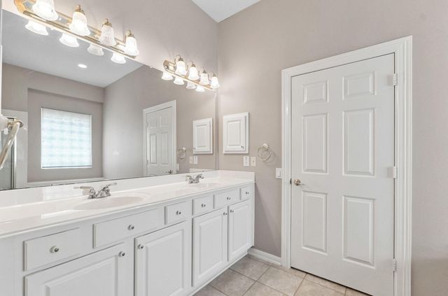 23 S Belfair Place, The Woodlands, TX 77382