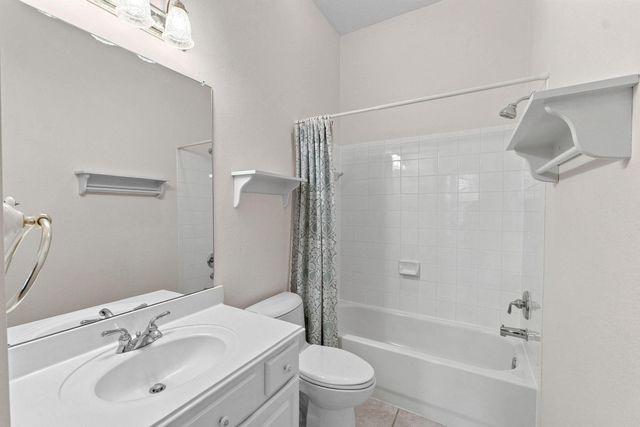 23 S Belfair Place, The Woodlands, TX 77382